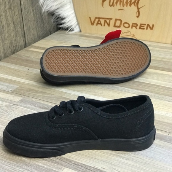 NWT VANS Authentic Lo Pro Black Black Kid’s - Picture 4 of 7